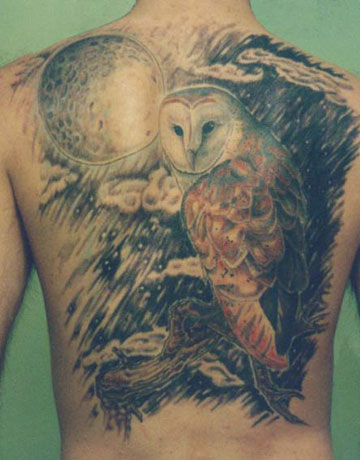 Full-back owl tattoo. •July 28, 2009 • Leave a Comment